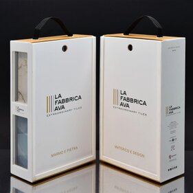 Box in cartotecnica con telaio in forex